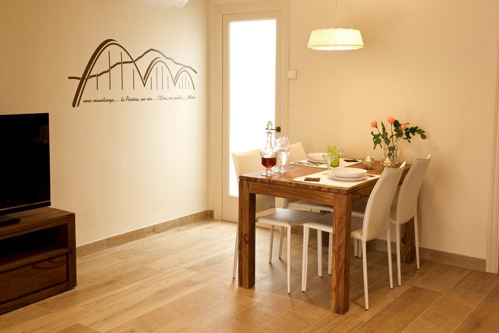 Ca La Maria Apartment Mora d'Ebre Bagian luar foto